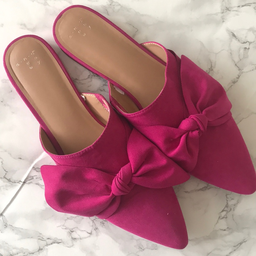 Pink Bow Slip Ons